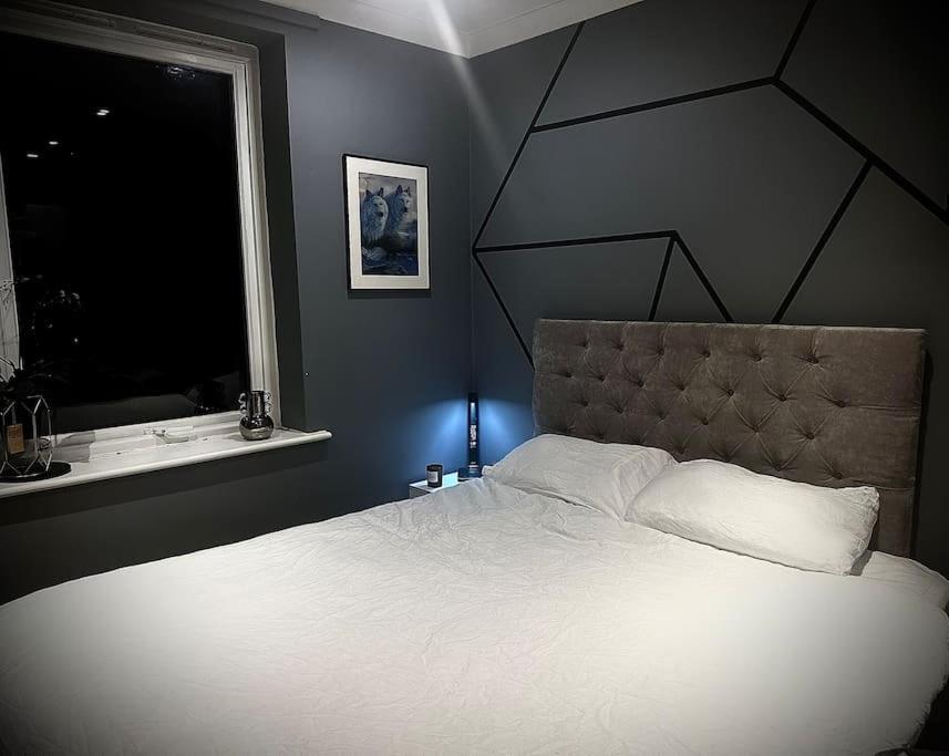 Stunning Luxury Croydon Apartment Gatwick Airport Close Purley Bagian luar foto