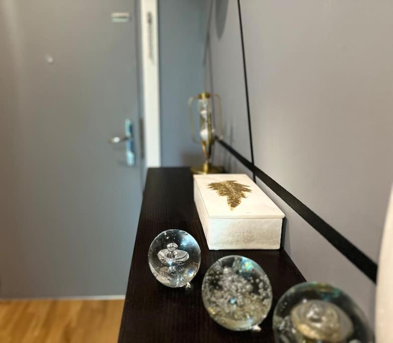 Stunning Luxury Croydon Apartment Gatwick Airport Close Purley Bagian luar foto