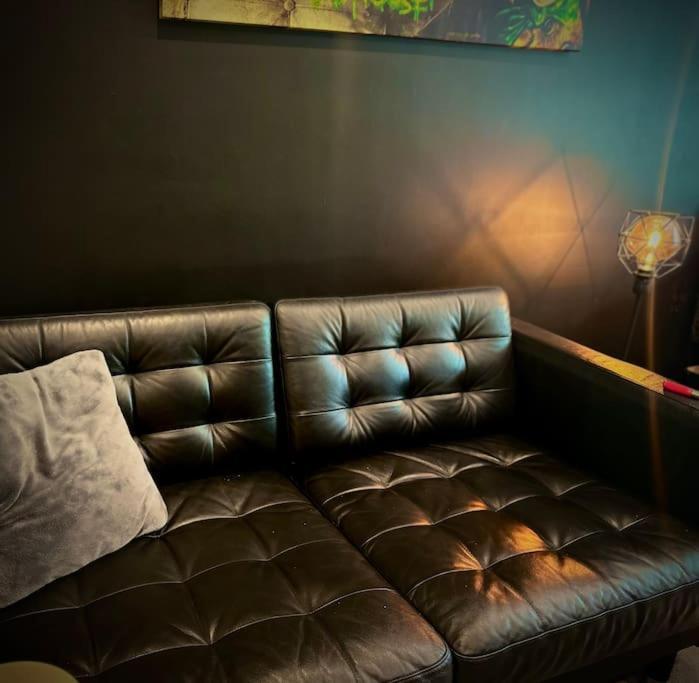 Stunning Luxury Croydon Apartment Gatwick Airport Close Purley Bagian luar foto