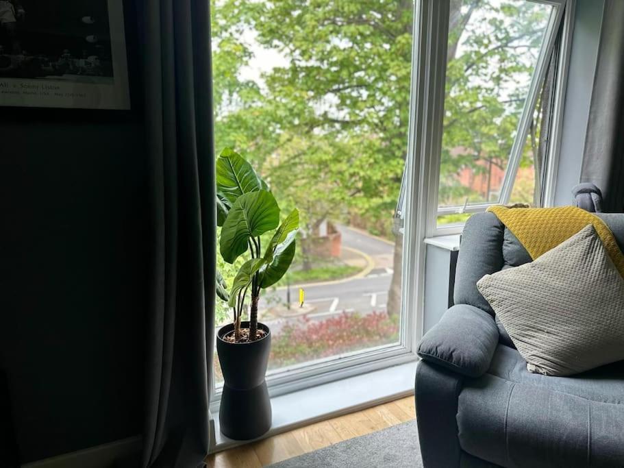 Stunning Luxury Croydon Apartment Gatwick Airport Close Purley Bagian luar foto