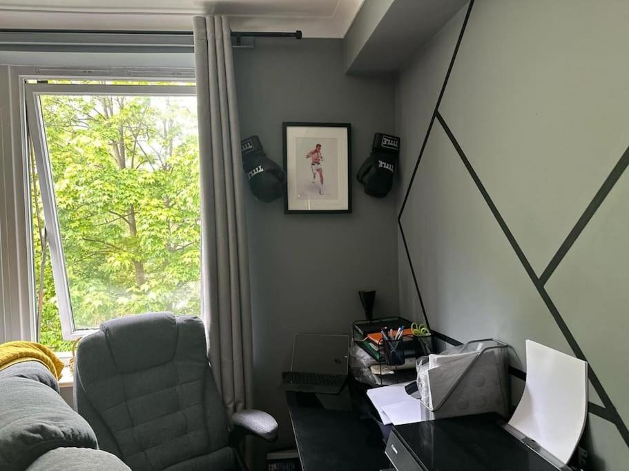 Stunning Luxury Croydon Apartment Gatwick Airport Close Purley Bagian luar foto